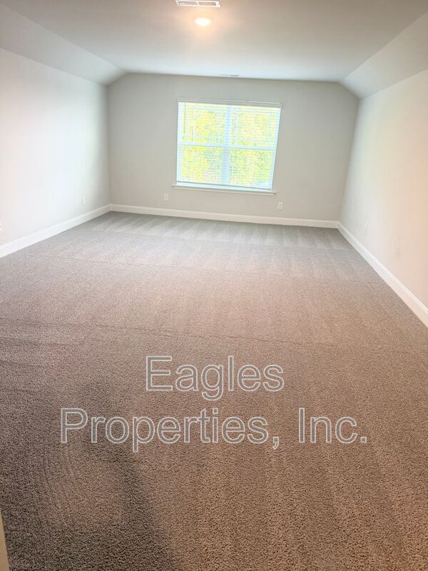 Building Photo - 208 Bay Hill Dr