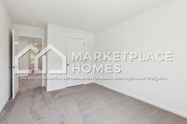 Building Photo - 702 Newtons Wy