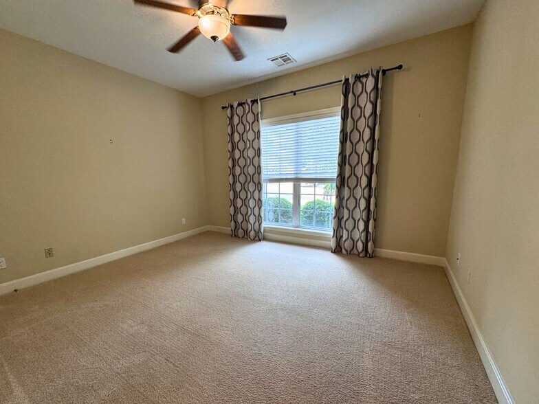 Building Photo - 2416 Boulder Springs Dr