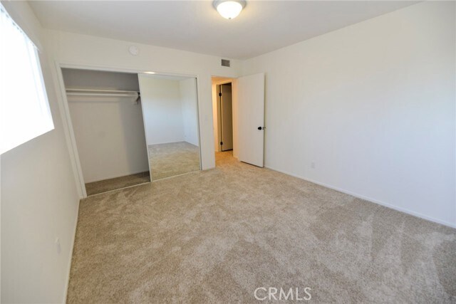 Building Photo - 103 El Oriente