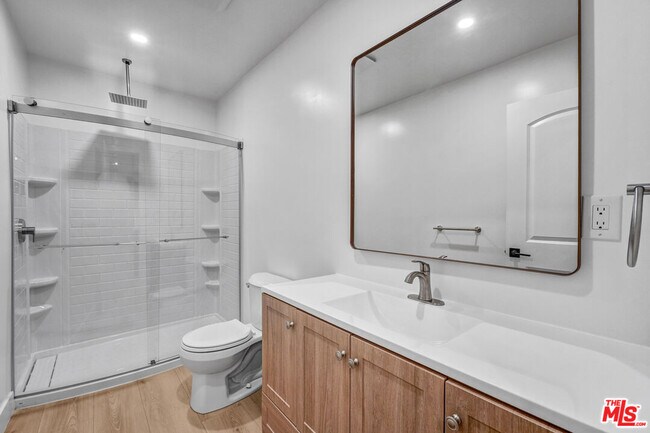 Building Photo - 9642 Tujunga Canyon Blvd