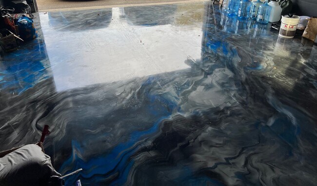 Building Photo - 4940 SE Oakhurst St