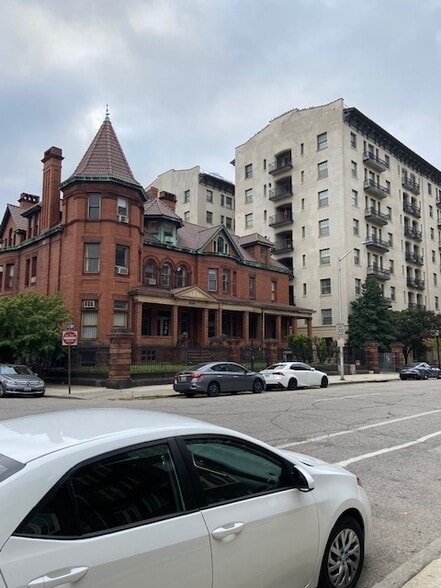 Building Photo - 2511 Eutaw Pl