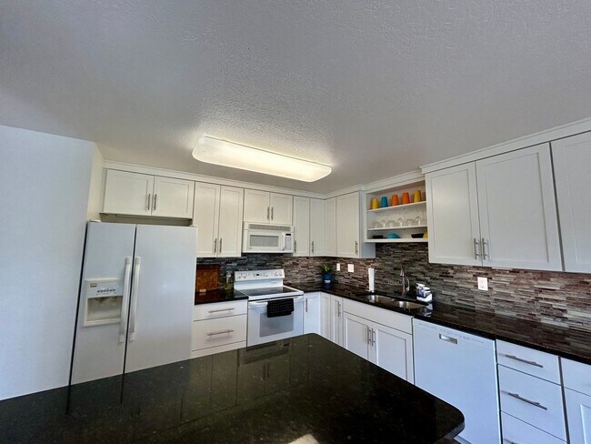 Building Photo - 3500 Ridgemont Way
