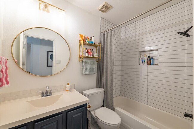 Building Photo - 13455 Moscow Trail