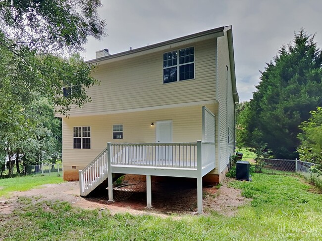 Building Photo - 523 7 Bark Ct
