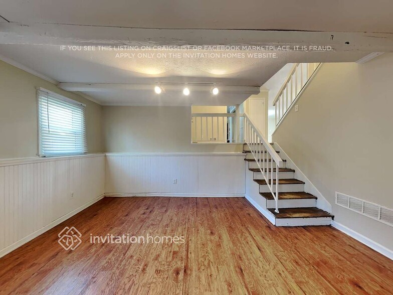 Building Photo - 2354 Shadowood Dr SW