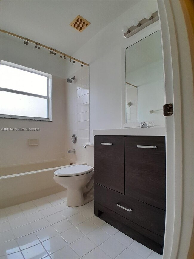 Building Photo - 15942 SW 146th Terrace