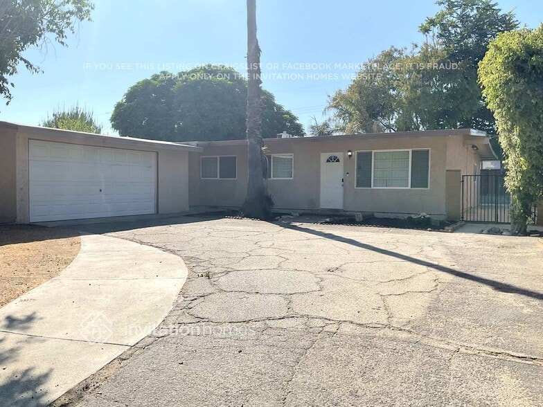 Building Photo - 12601 Mercer St