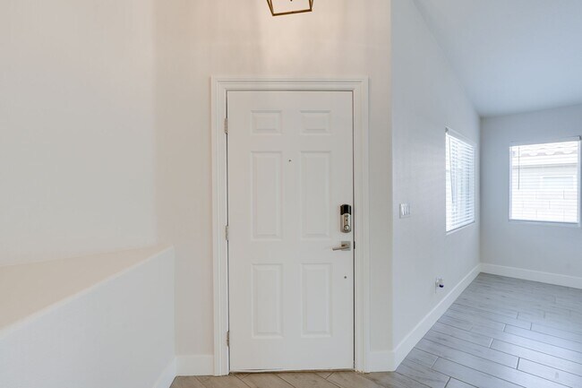 Building Photo - SINGLE STORY 4 BEDROOM IN GATED COMMUNITY