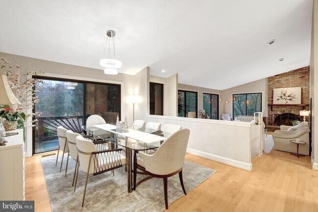 Building Photo - 10809 Nicholsridge Rd