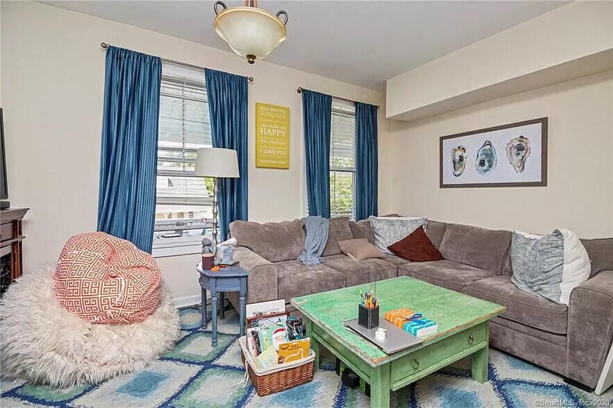 living room - 83 Beaumont St