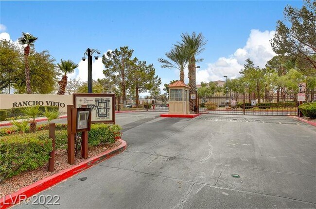 Building Photo - 7885 W Flamingo Rd
