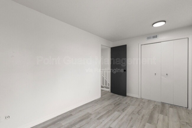 Building Photo - 1810 S Cleveland Ave