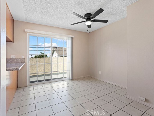 Building Photo - 7037 Milton Ave