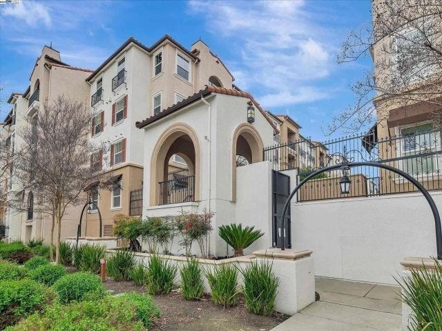 Building Photo - 3275 Dublin Blvd