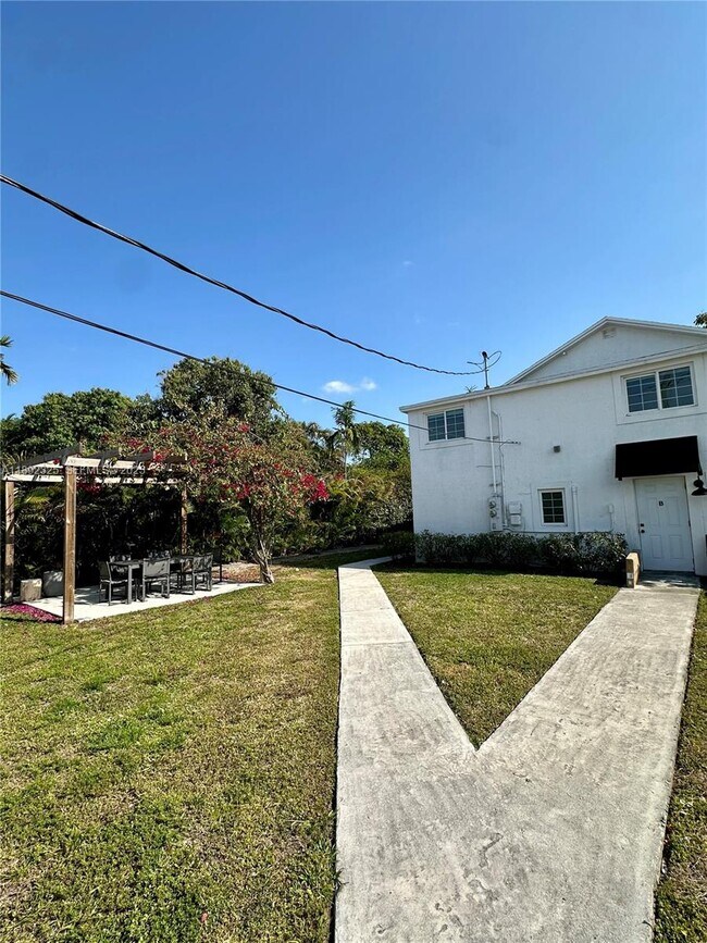 Building Photo - 564 NW 51st St