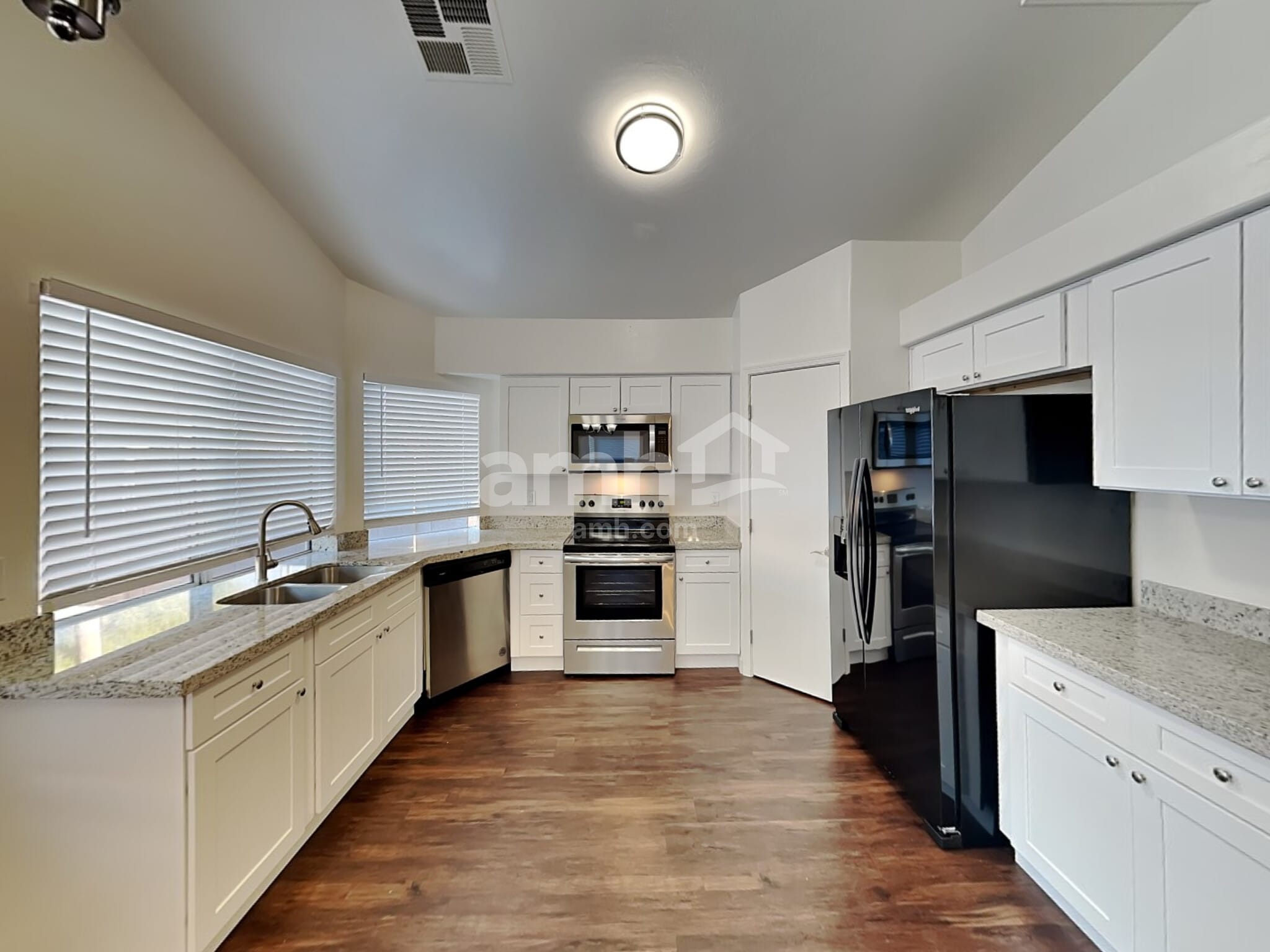 Building Photo - 2315 S Ananea