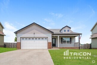 Building Photo - 1037 Dwight Eisenhower Way