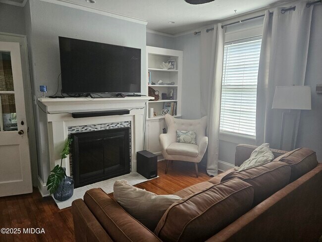Building Photo - 145 Carolina
