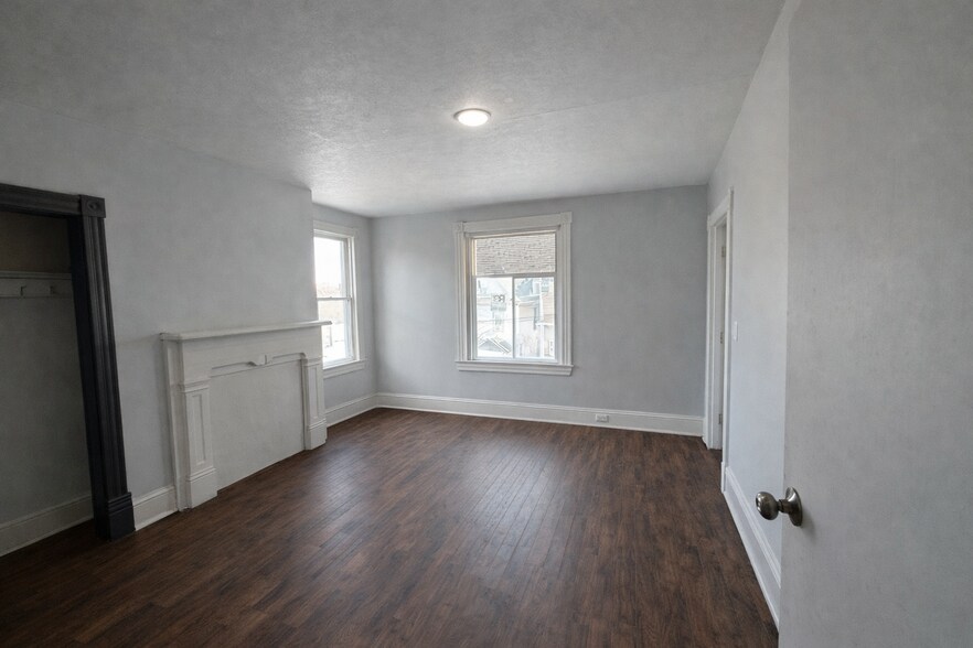 Building Photo - 312 Walker Ave