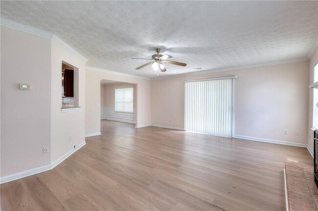 Building Photo - 665 Walnut Creek Dr NW