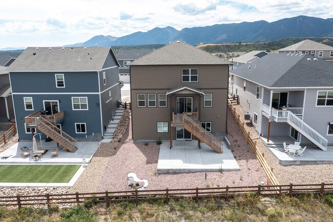 Building Photo - Single Family Home for Rent in Monument, CO