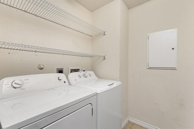 Building Photo - 6908 Villita Cove