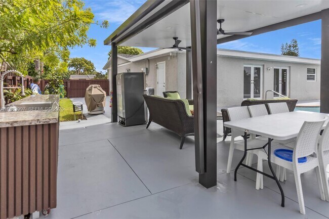 Building Photo - 29928 SW 159th Dr