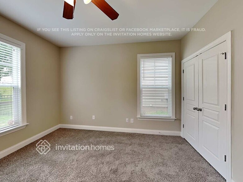 Building Photo - 8426 Fairlight Dr