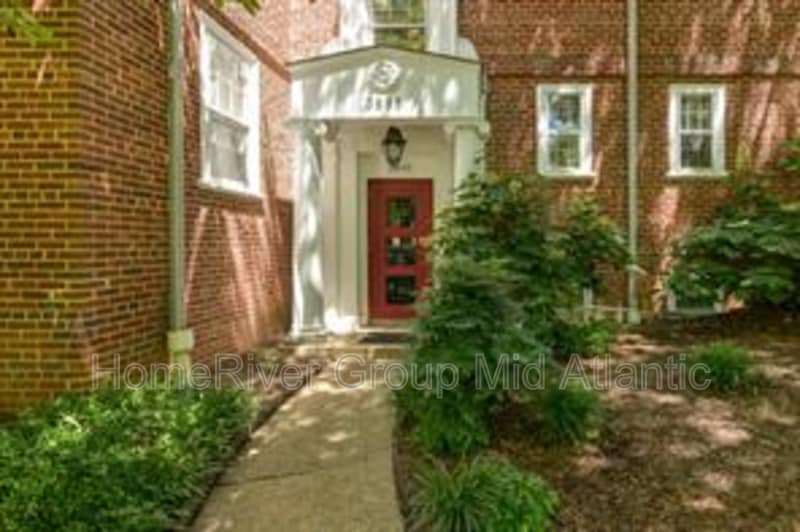 Building Photo - 3895 Rodman St NW