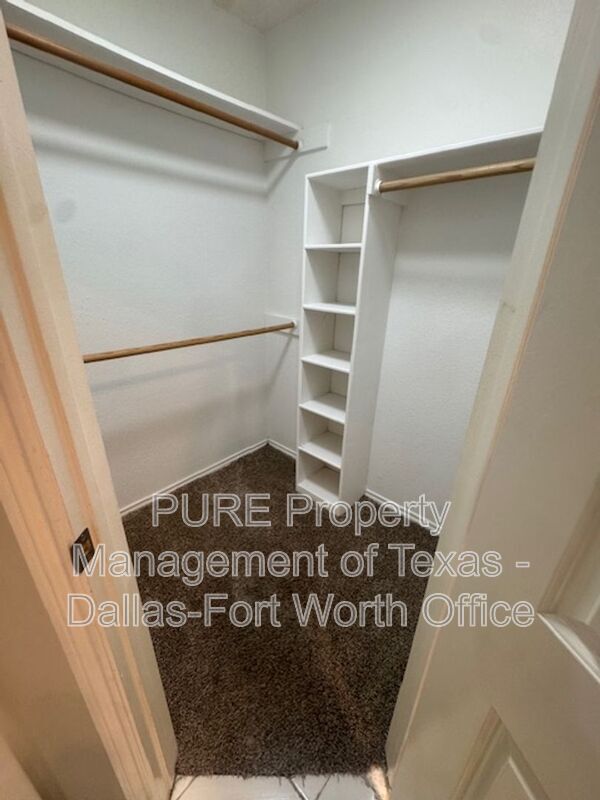 Building Photo - 7313 Century Dr