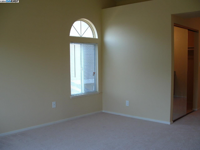 Building Photo - 175 Pelican Loop