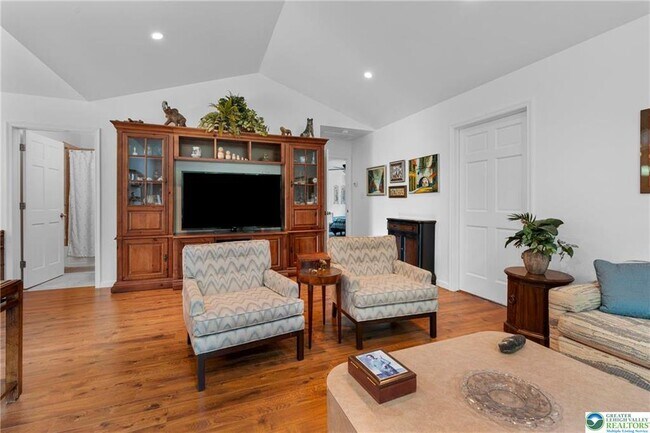 Building Photo - 3157 Grist Mill Rd