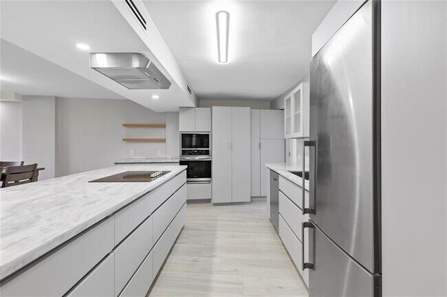 Building Photo - 4100 Galt Ocean Dr