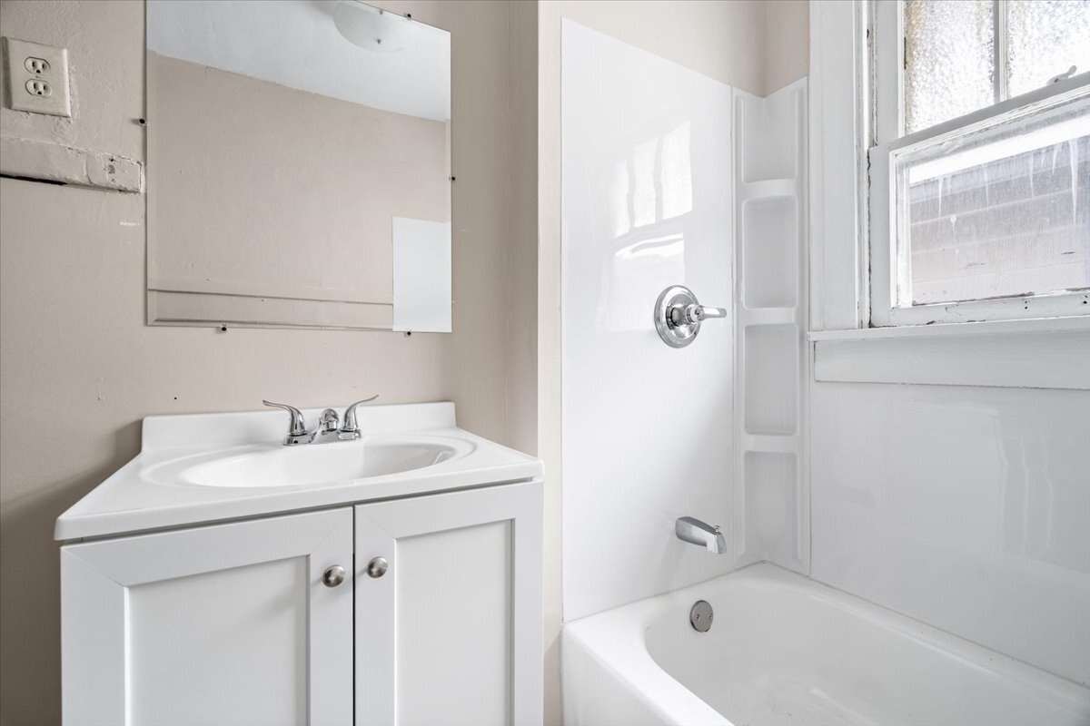 Building Photo - 3709 Boulevard Pl