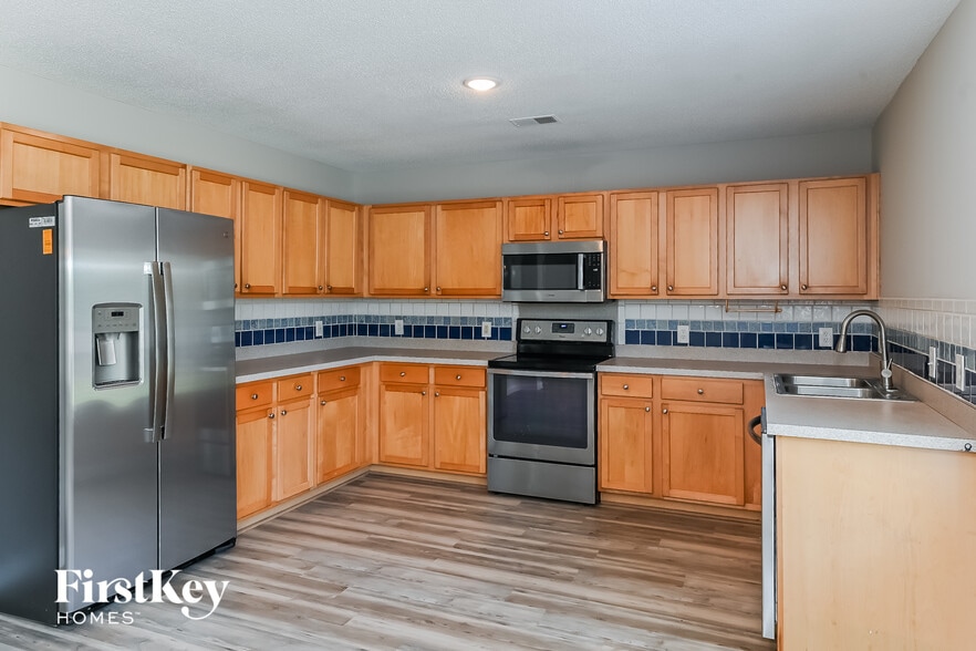 Building Photo - 2024 Clipstone Dr