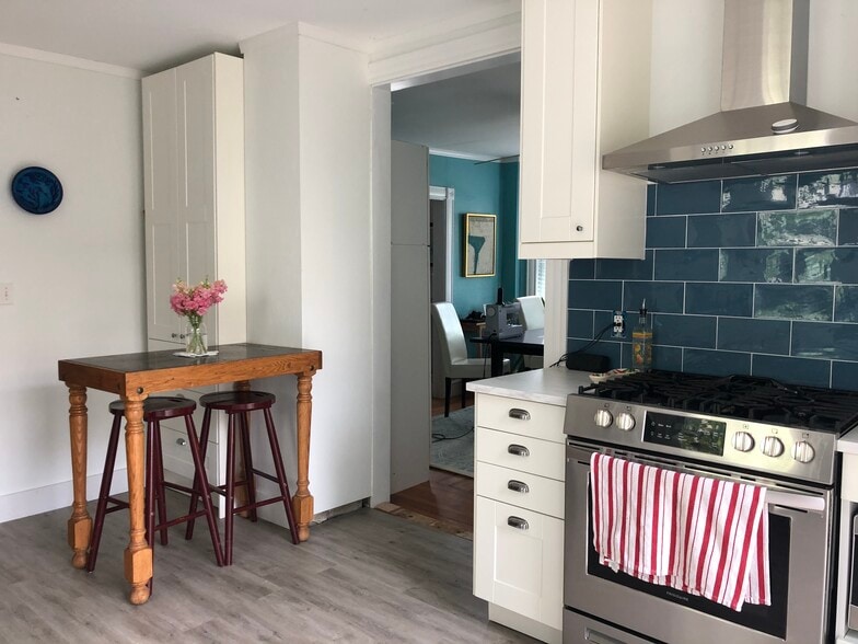 Building Photo - 14 Bedlow Ave