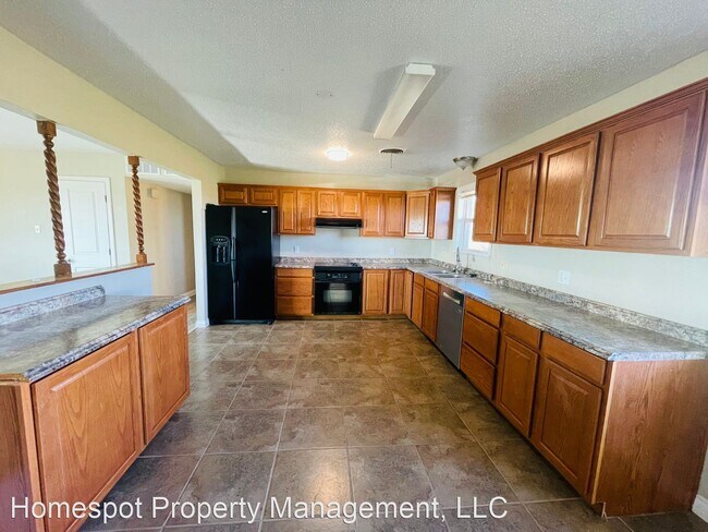 Building Photo - 3 br, 2 bath House - 1479A S Roosevelt Rd 5