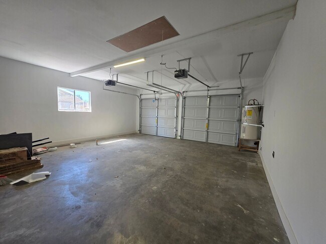 Building Photo - Remodeled Single Story in College neighborhood!