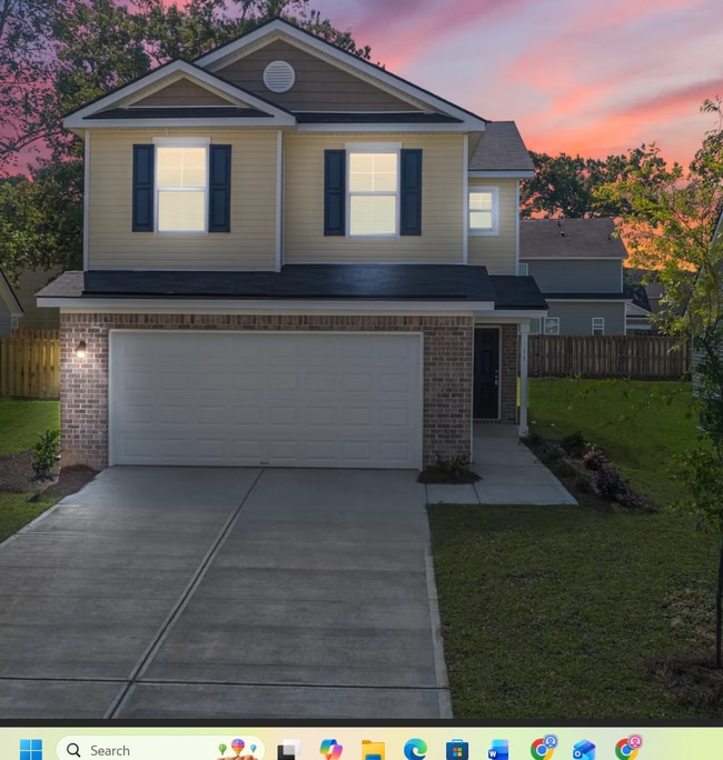 Building Photo - 242 Justify Ave