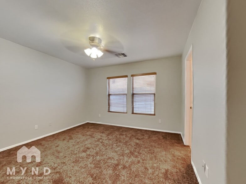 Building Photo - 6327 W Branham Ln