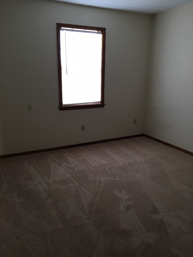 Bedroom 2 - 6414 Koosa Dr