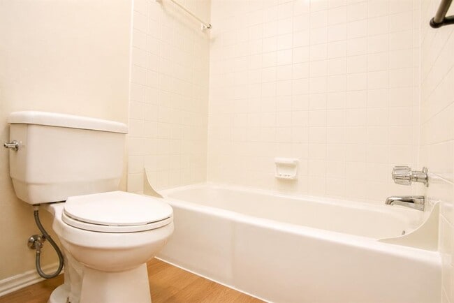 Building Photo - 8807 Springmail Cir