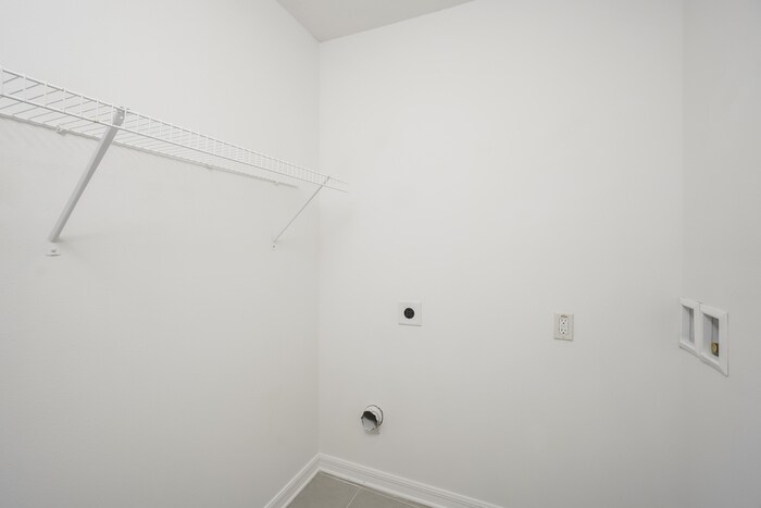 Building Photo - 3861 Strafford Pl