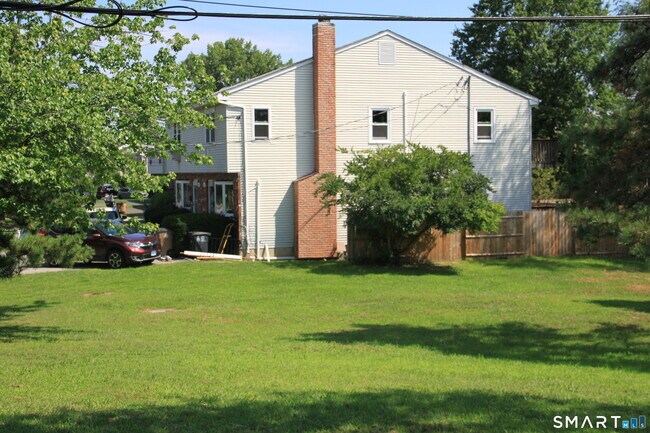 Building Photo - 124 Harbor Dr