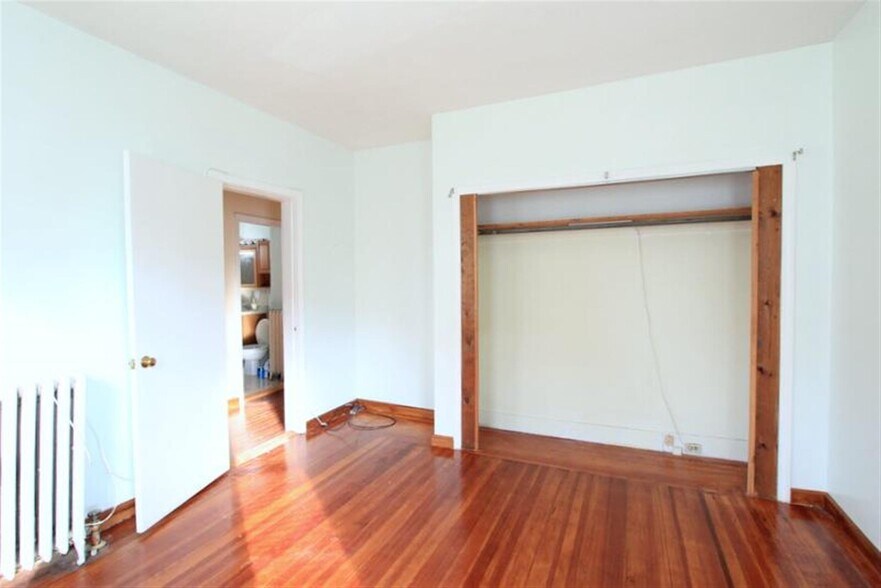 Building Photo - 14 Belknap St