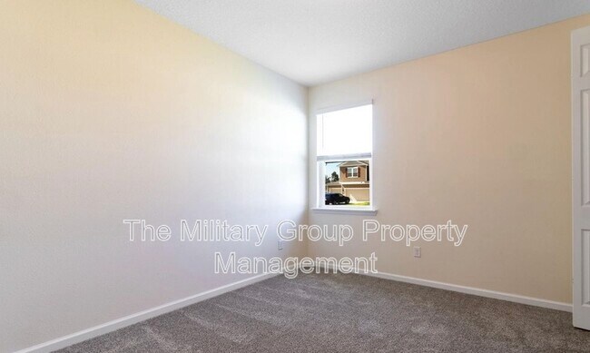 Building Photo - 12706 Grn Mdw Dr