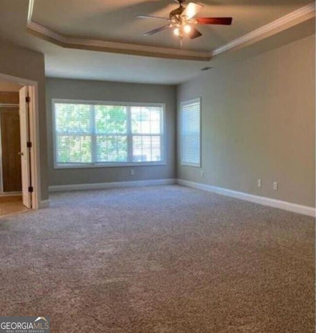 Building Photo - 12820 Doe Dr
