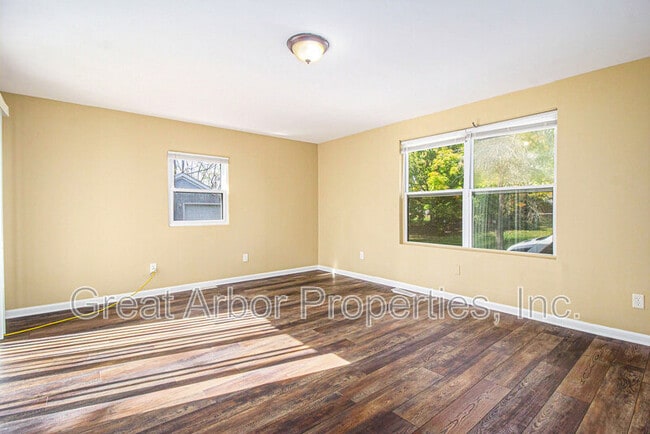 Building Photo - 1061 Centennial Ave